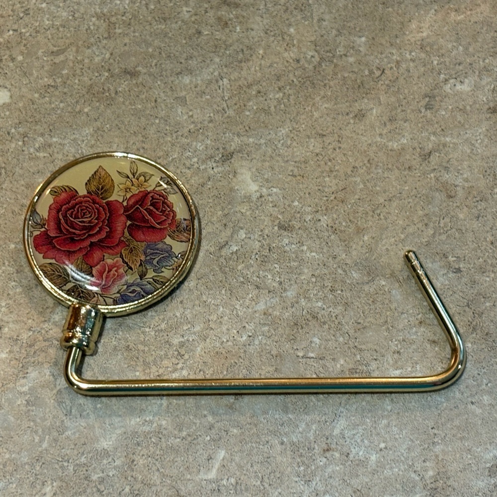 PURSE HOOK- PRETTY Vintage TABLE PURSE HOOK Floral Design. Gold Tone 3"L